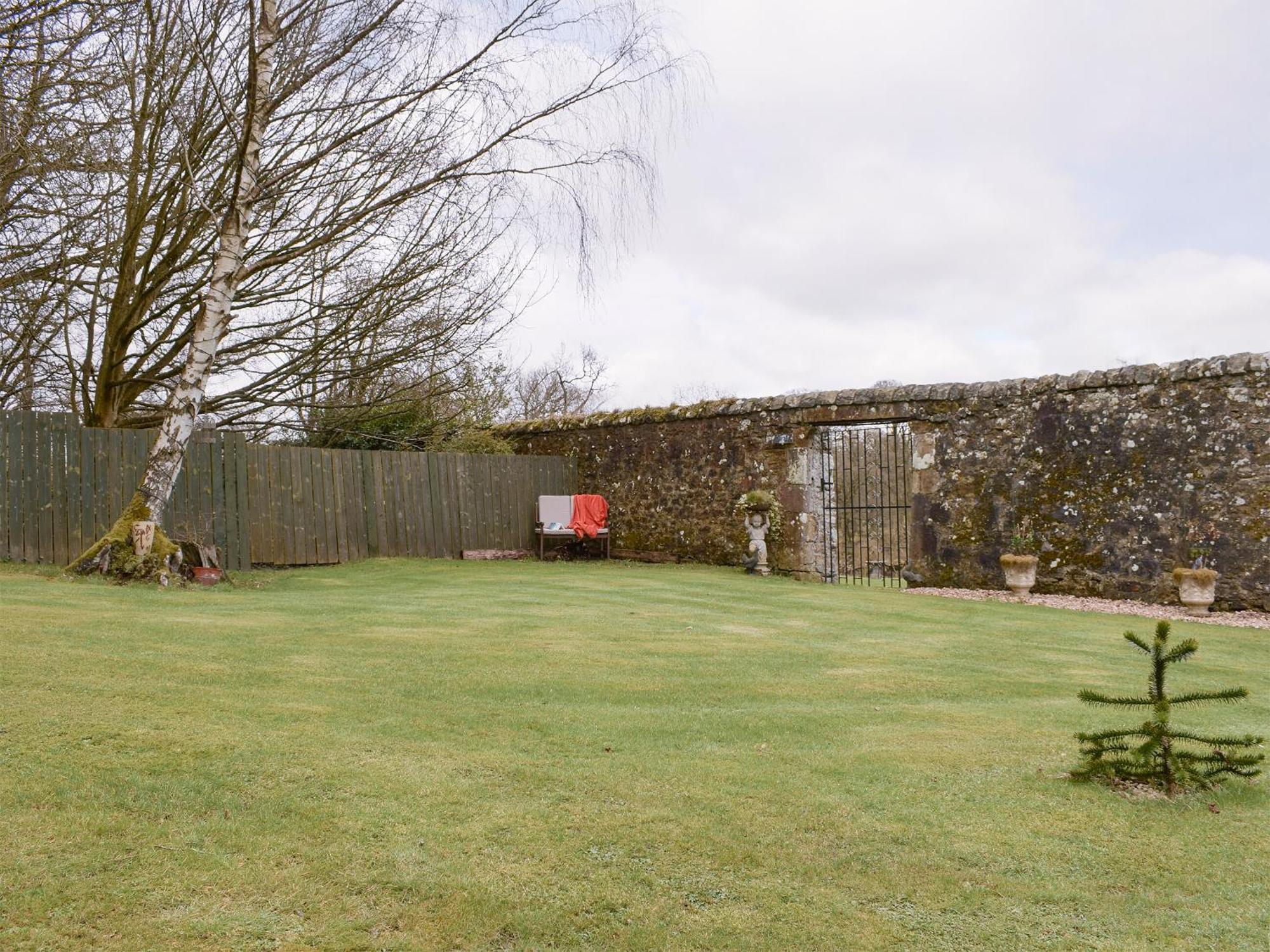 Kinneddar Cottage Saline ภายนอก รูปภาพ